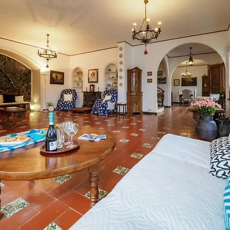 Tanca With Ac, Terrace&views Villa